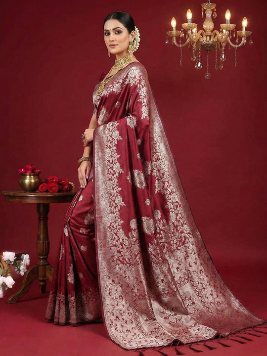 Maroon Silk Blend Saree With Blouse Piece