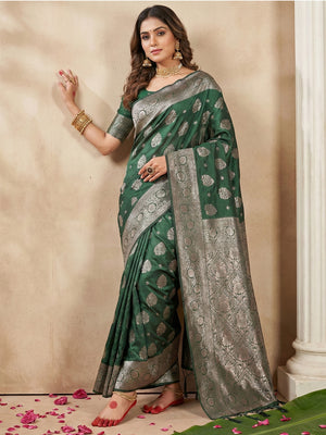 Dark Green Silk Blend Saree With Blouse Piece