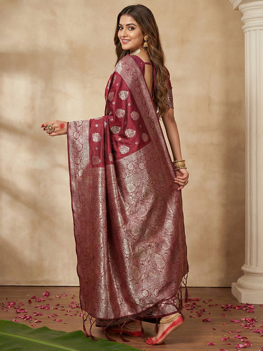 Maroon Silk Blend Saree With Blouse Piece