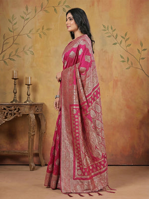 Magenta Silk Blend Saree With Blouse Piece
