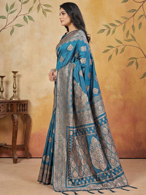 Teal Silk Blend Saree With Blouse Piece