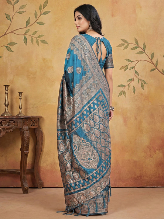 Teal Silk Blend Saree With Blouse Piece