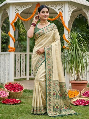 Green  SOFT SILK Saree With Blouse Piece