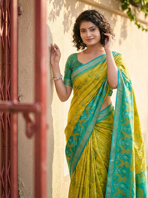 Mustrad Yellow Pochampalli Silk Saree With Purple Blouse Piece