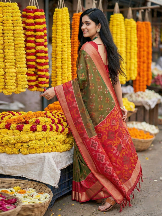 Brown Pochampalli Silk Saree With Blouse Piece
