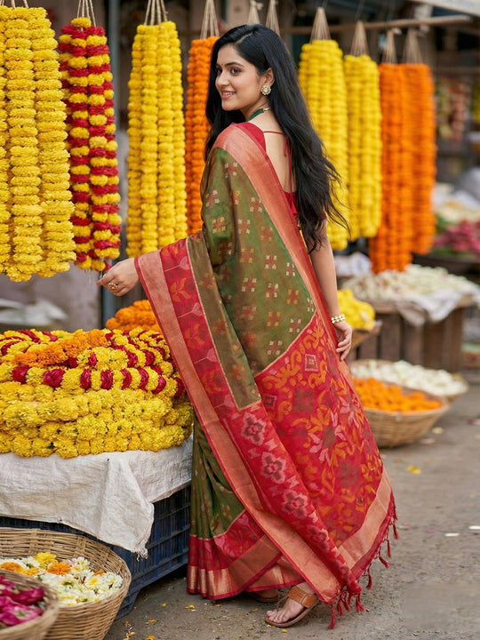 Brown Pochampalli Silk Saree With Blouse Piece