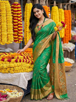 GREEN Pochampalli Silk Saree With Blouse Piece