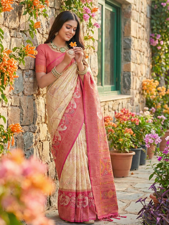 Cream Pochampalli Silk Saree With Blouse Piece