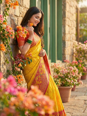 Yellow Pochampalli Silk Saree With Blouse Piece