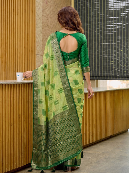 Light Green Linen Cotton Saree With Blouse Piece