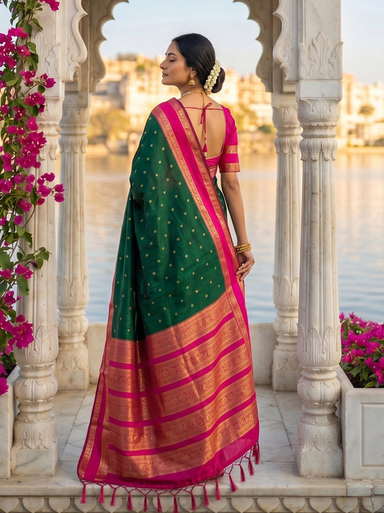GREEN SILK BLEND Saree With Blouse Piece