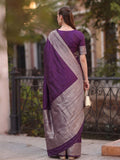 Vibrate Purple Cotton Blend Saree With Blouse Piece