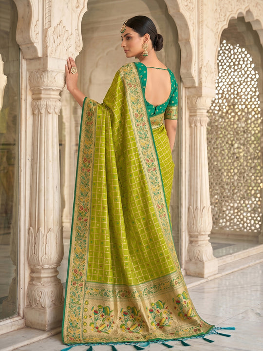 Green Banarasi Silk Saree With Blouse Piece