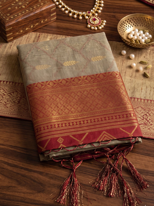 Chiku WITH RED COTTON Saree With Blouse Piece