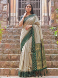 Chiku With Green Cotton Saree With Blouse Piece