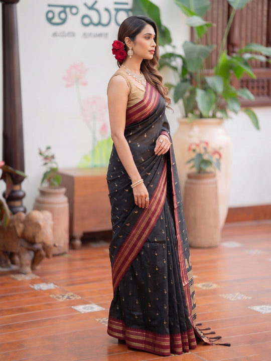 Black Soft Silk Saree With Blouse Piece