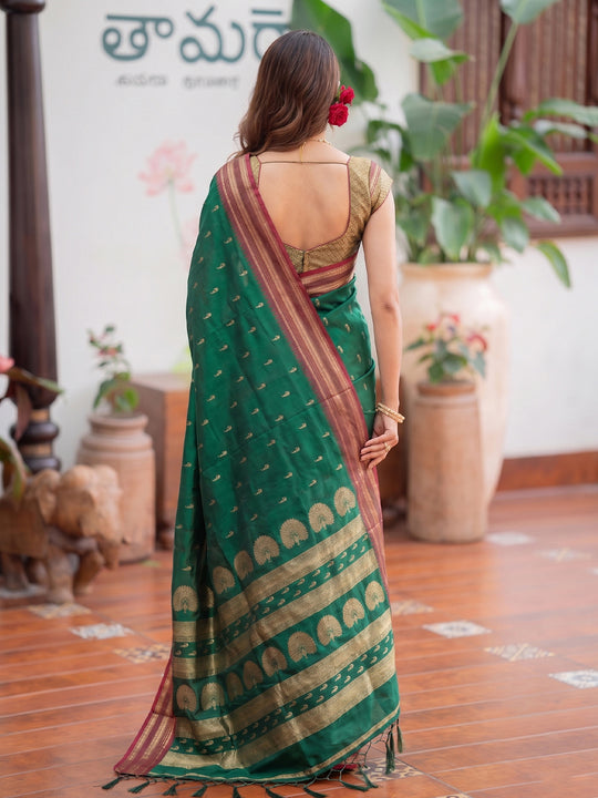 Green Soft Silk Saree With Blouse Piece