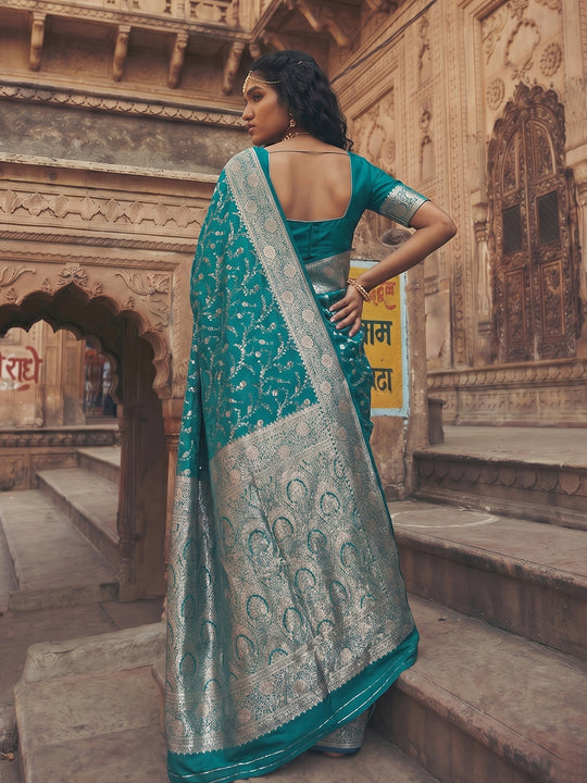 Rama Green Art Silk Saree With Blouse Piece