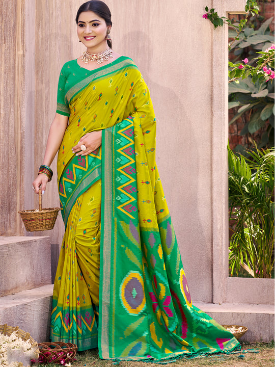 Light Green Pochampalli Silk Saree With Blouse Piece