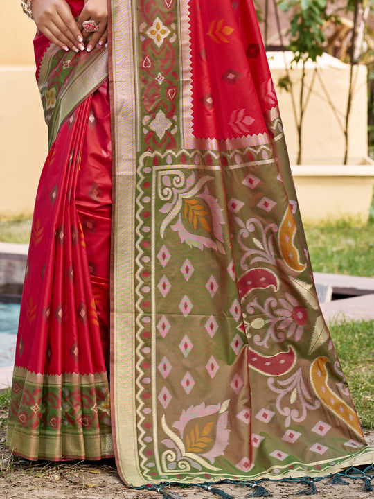 Red Pochampalli Silk Saree With Blouse Piece