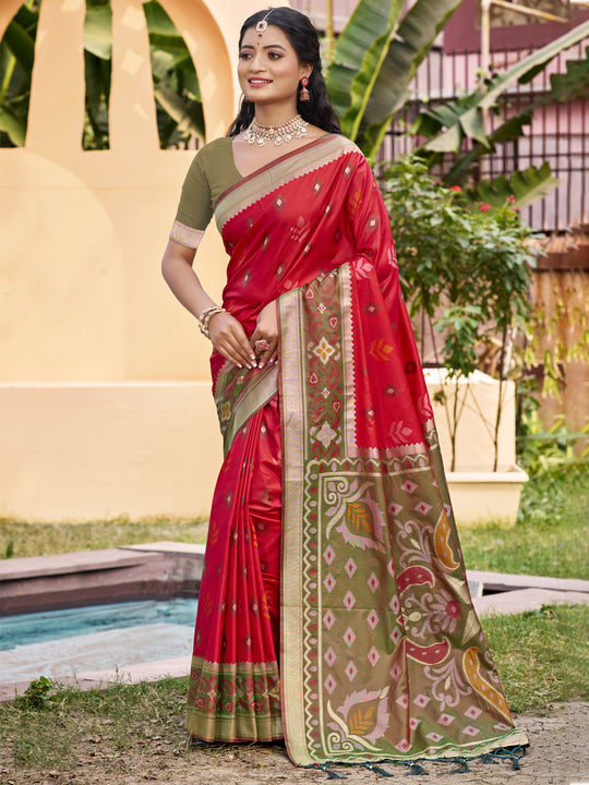 Red Pochampalli Silk Saree With Blouse Piece