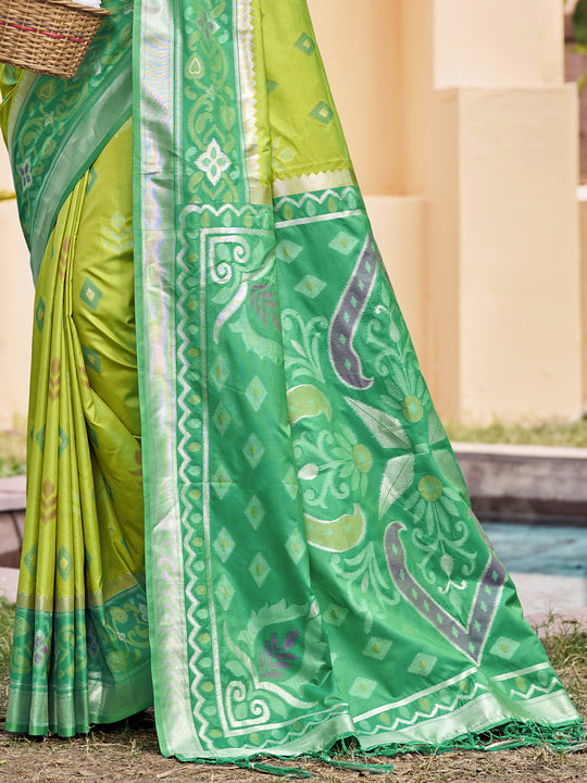 Light Green Pochampalli Silk Saree With Blouse Piece