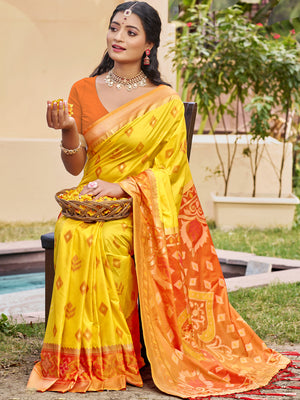 Yellow Pochampalli Silk Saree With Blouse Piece