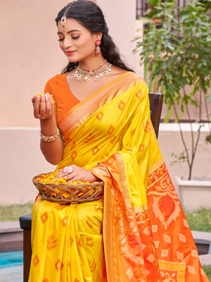 Yellow Pochampalli Silk Saree With Blouse Piece