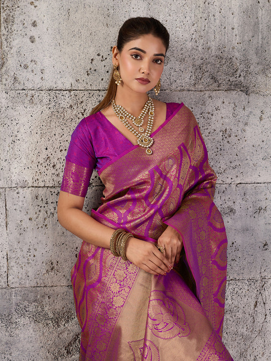 Magenta Kanjivaram Silk Blend Saree With Blouse Piece