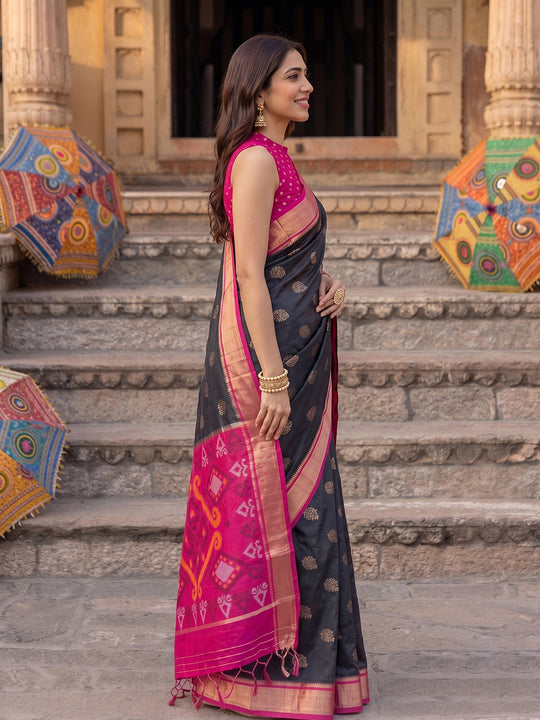 Black Soft Silk Saree With Blouse Piece