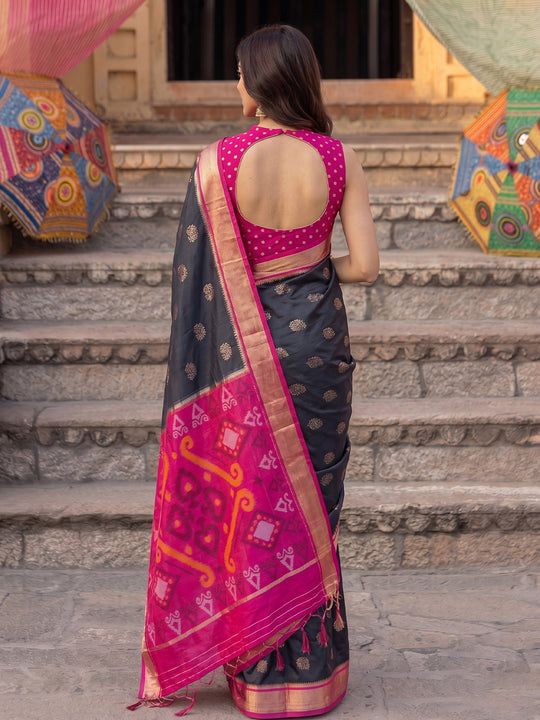 Black Soft Silk Saree With Blouse Piece