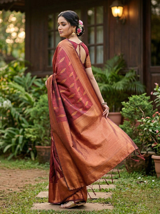 Maroon Silk Blend Saree With Blouse Piece