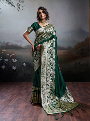 Dark Green Silk Blend Saree With Blouse Piece