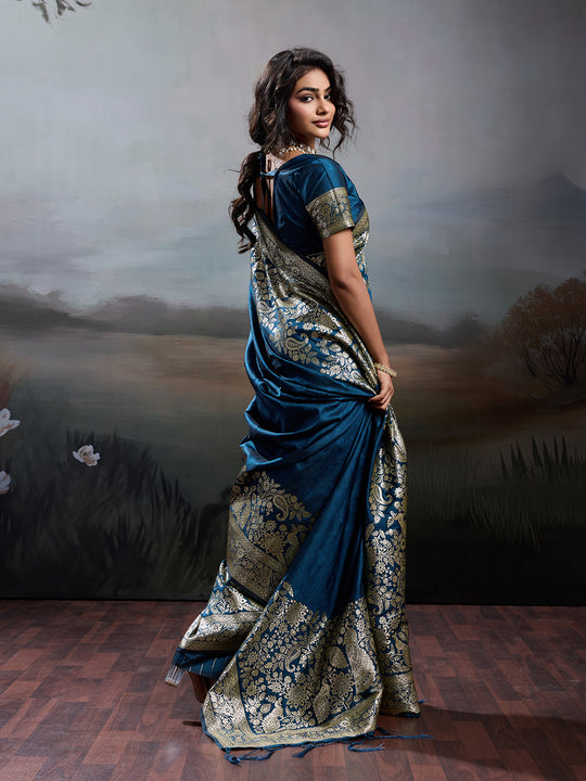 Navy Blue Silk Blend Saree With Blouse Piece