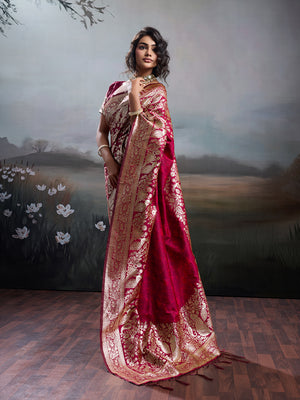 Maroon Silk Blend Saree With Blouse Piece