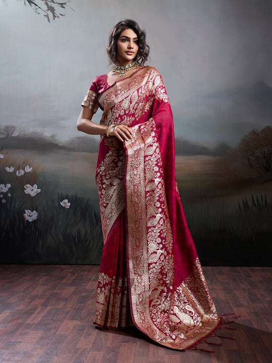 Maroon Silk Blend Saree With Blouse Piece