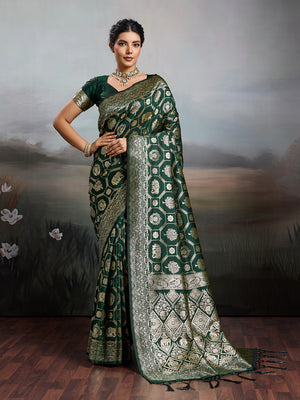 Bottal Green Silk Blend Saree With Blouse Piece