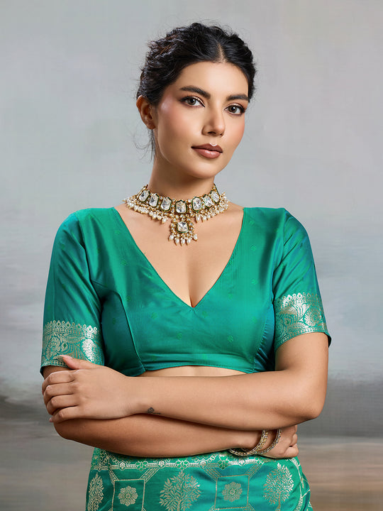 Rama Green Silk Blend Saree With Blouse Piece