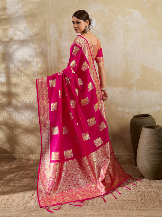 Magenta Silk Blend Saree With Blouse Piece