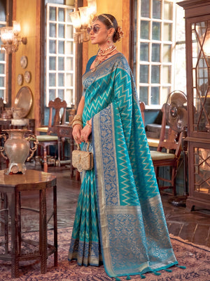 Teal Blue Silk Saree With Blouse Piece