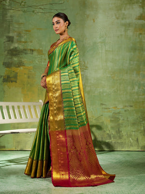 Green Silk Blend Saree With Blouse Piece