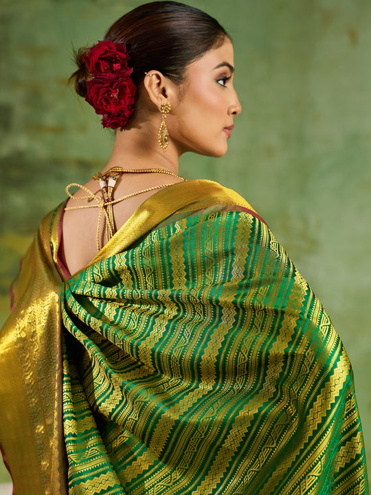 Green Silk Blend Saree With Blouse Piece