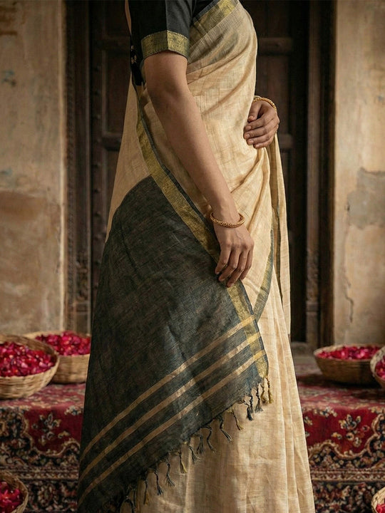 Beige Cotton Saree With Blouse Piece