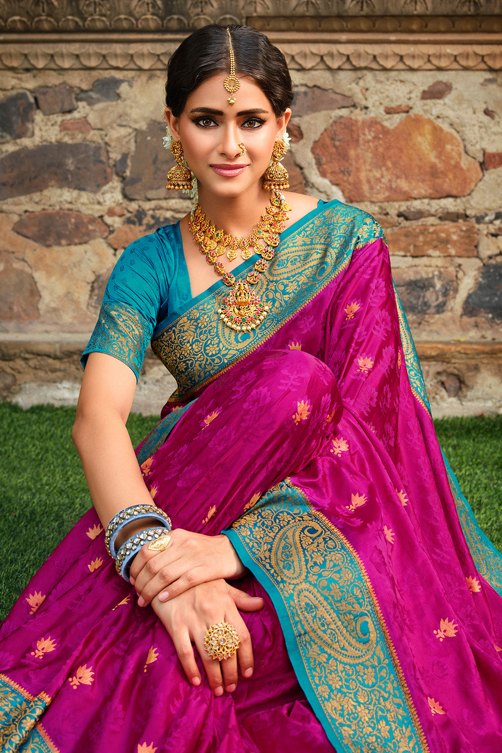 Graceful Magenta Color Silk Georgette Saree