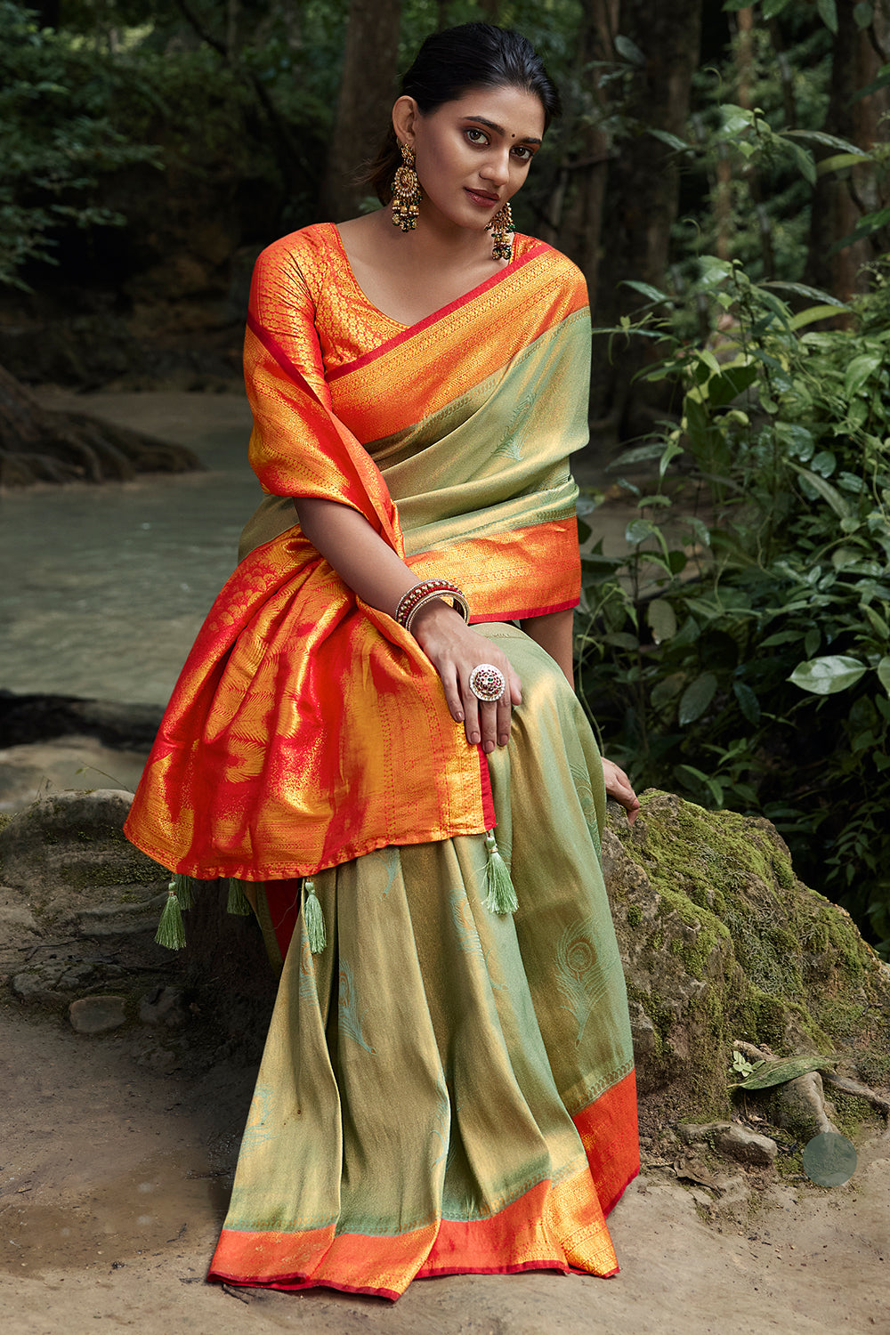 Discover more than 68 green with orange saree latest - noithatsi.vn