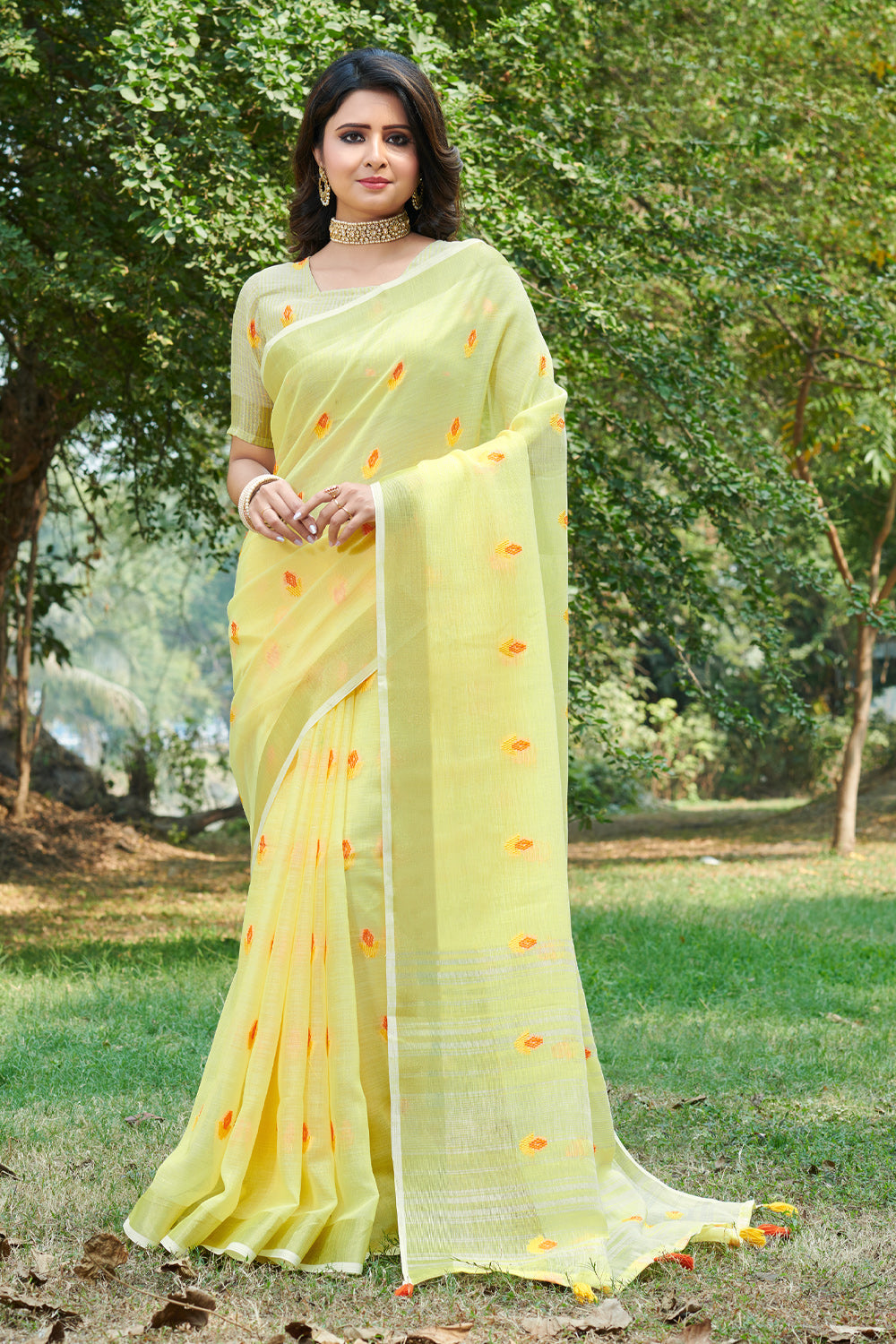 Buy Lemon Yellow Linen Saree 45022 Online | Karagiri