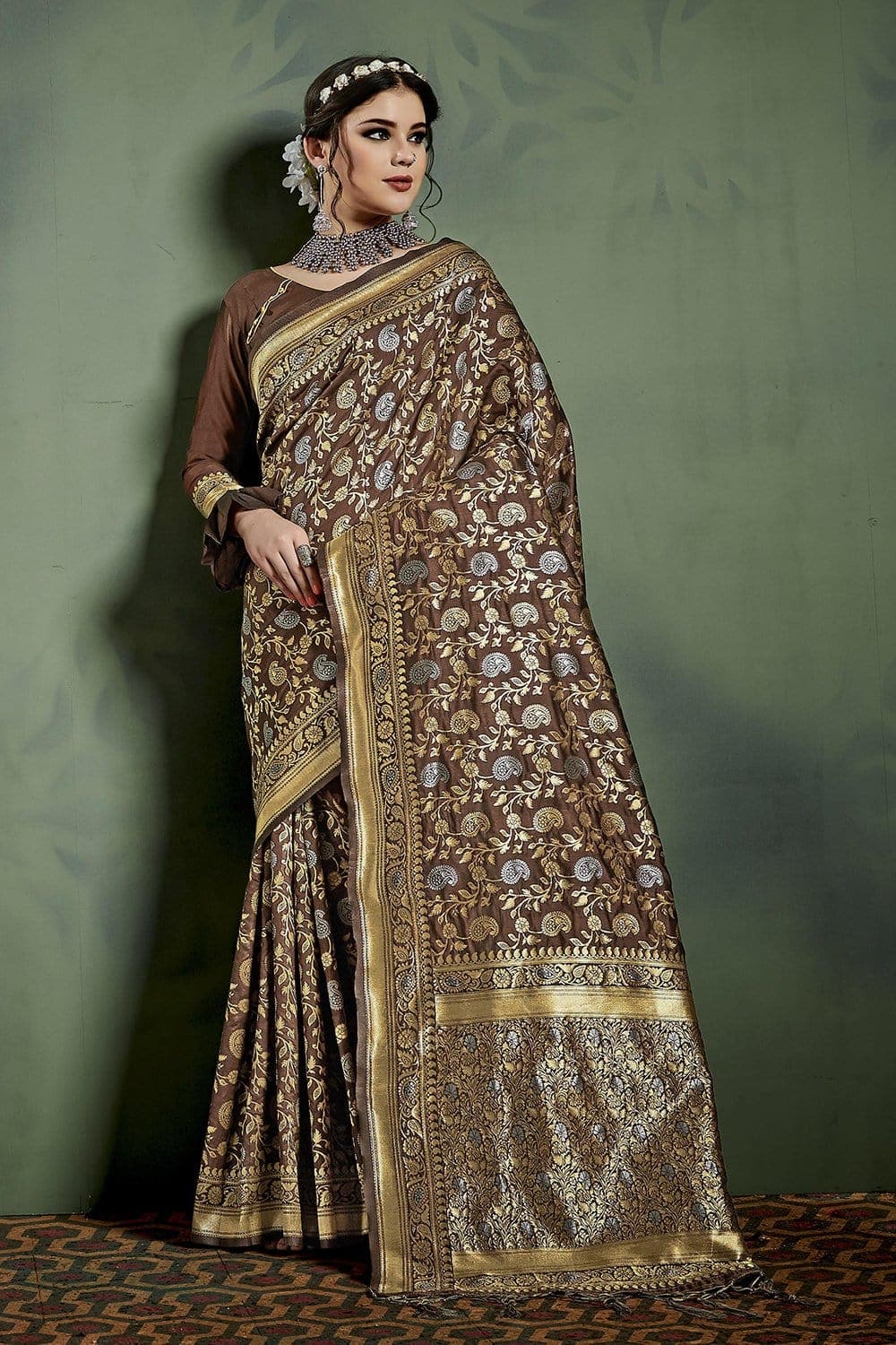 Boutique Collection Woven Zari Banarasi Silk Cream Saree|SARV125976