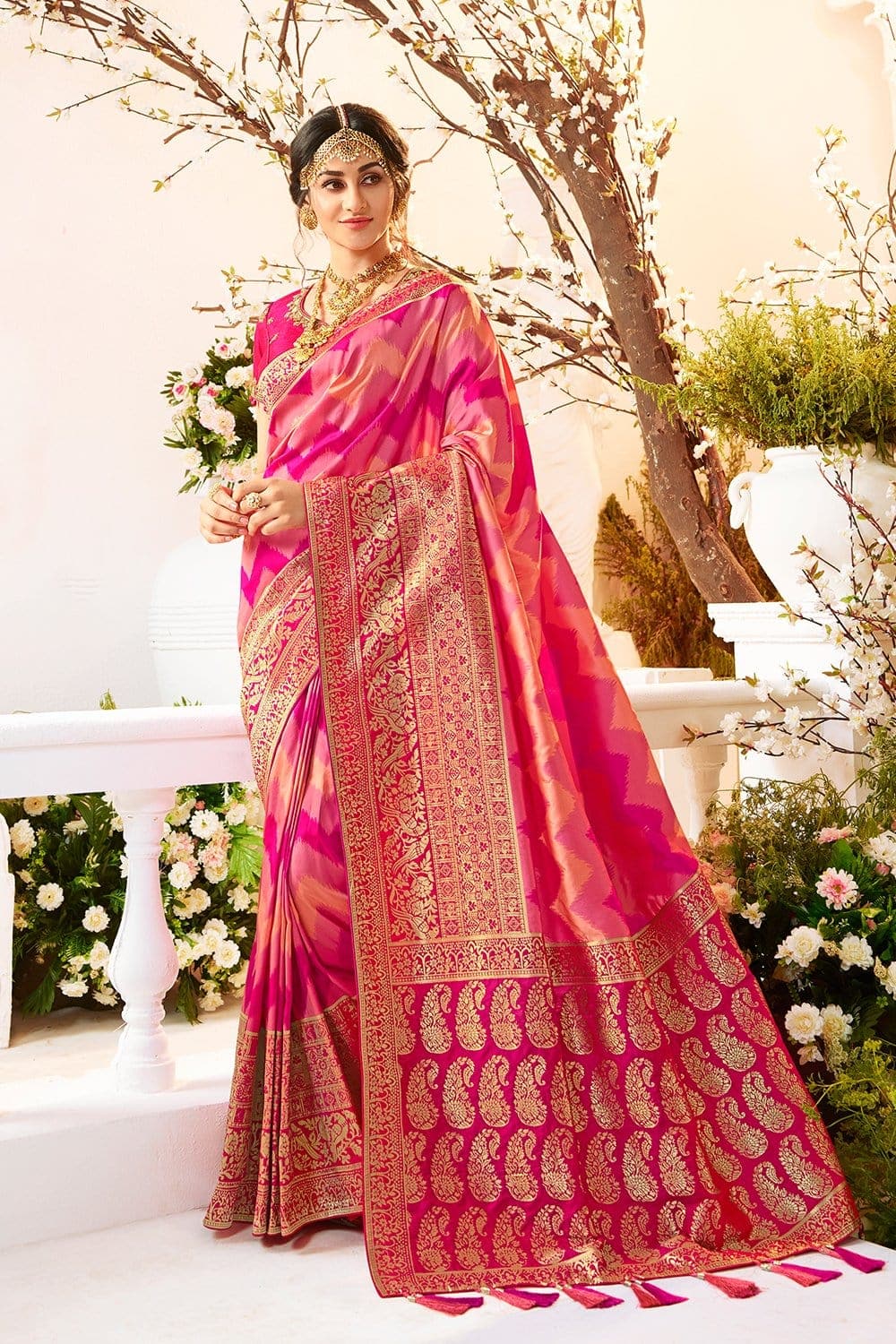 Shades of pink woven designer banarasi saree with embroidered silk blouse - Wedding sutra collection - Buy online on Karagiri - Free shipping to USA