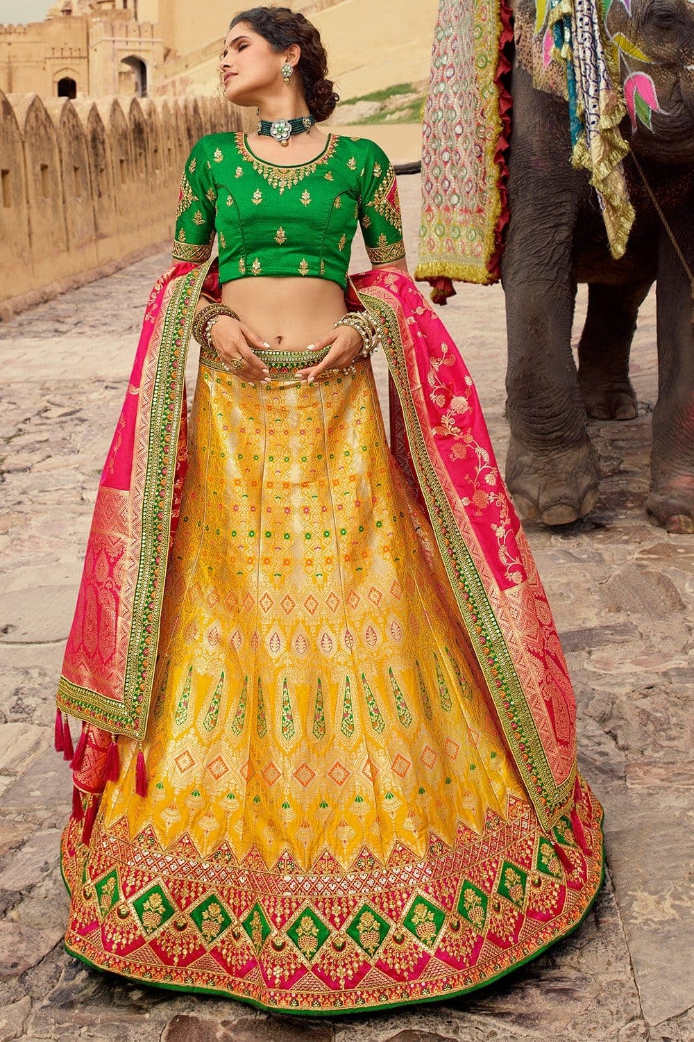 Perfect Mehndi Dress - Green Scalloped Blouse - Yellow Lehenga | Pakistani  bridal dresses, Pakistani bridal wear, Bridal lehenga collection