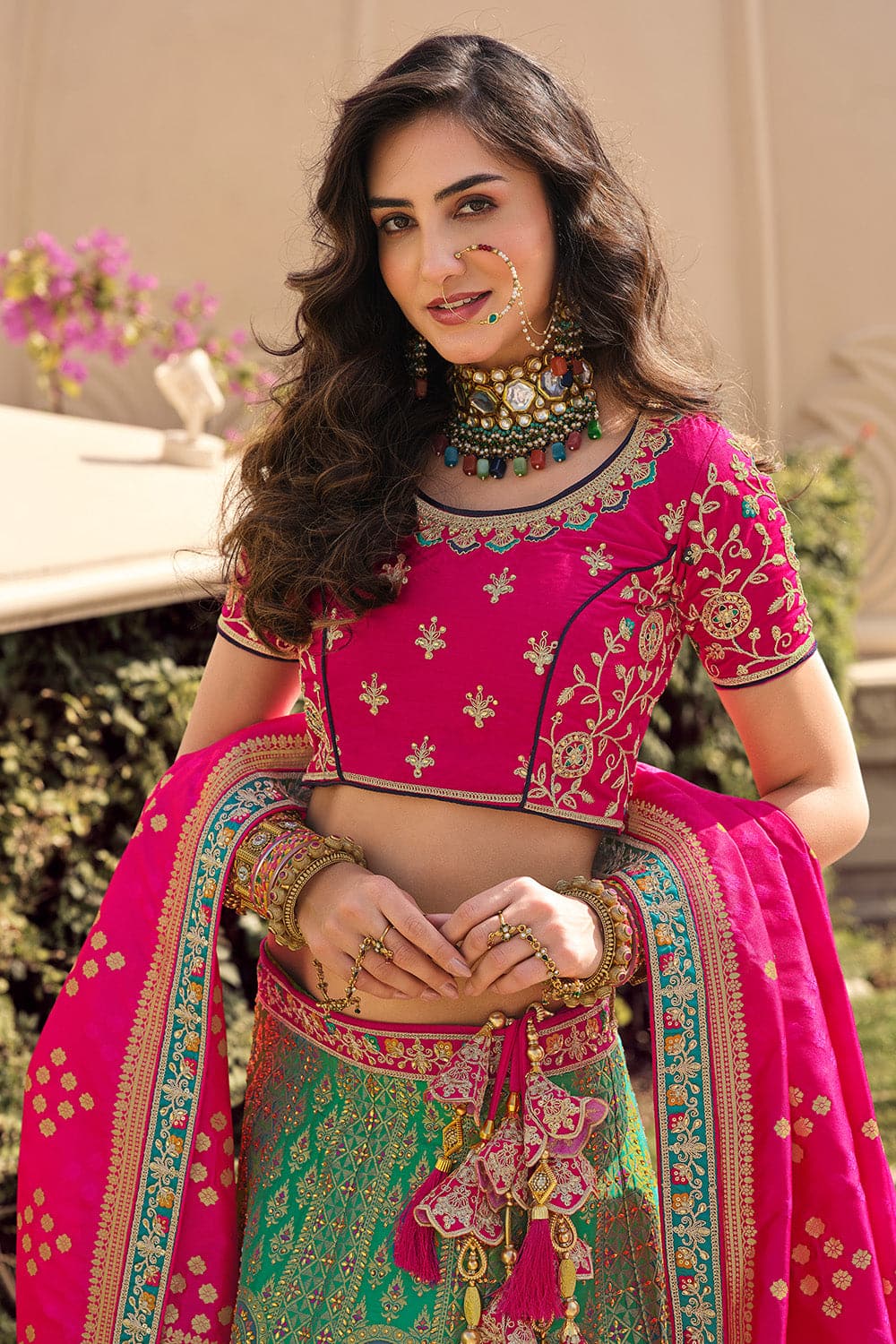 Anupamaa: Madalsa Sharma Aka Kavya's Pastel Pink Lehenga Which She Wore  During Her Wedding Scene in the Serial Weighed 10 Kilos! (View Pics) | 📺  LatestLY